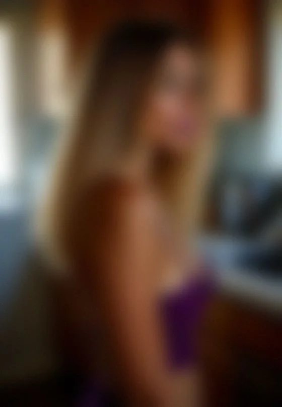 Isabel, 29