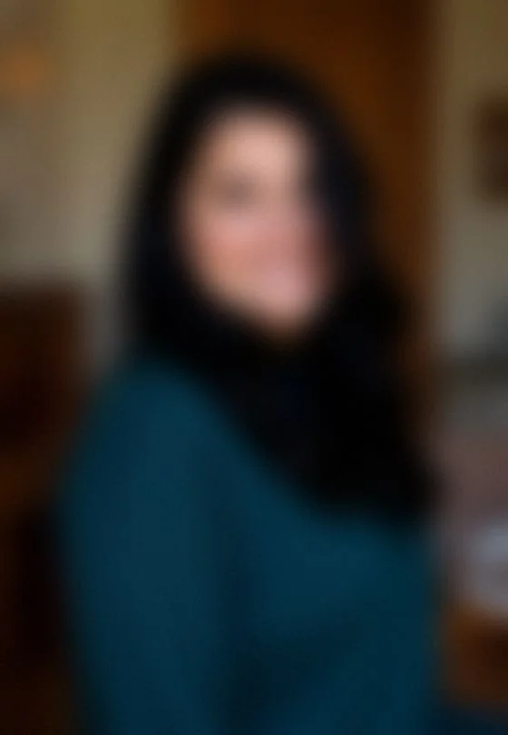 Silvia, 25