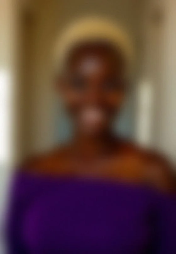 Gloria, 30