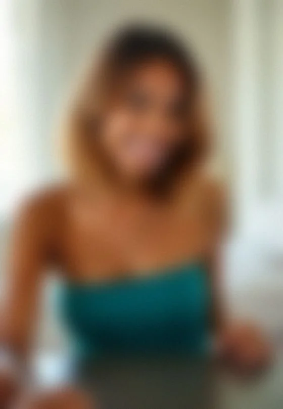 Antonia, 37