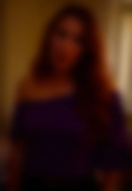 Gloria, 30